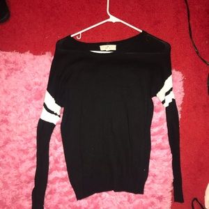 black long sleeve sweater
